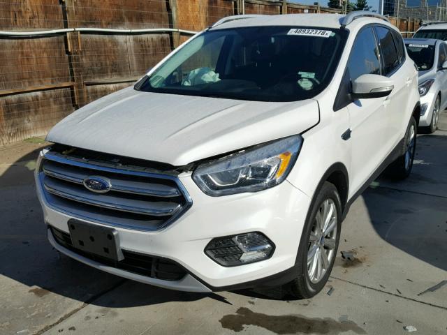 1FMCU9JD4HUD84940 - 2017 FORD ESCAPE TIT WHITE photo 2