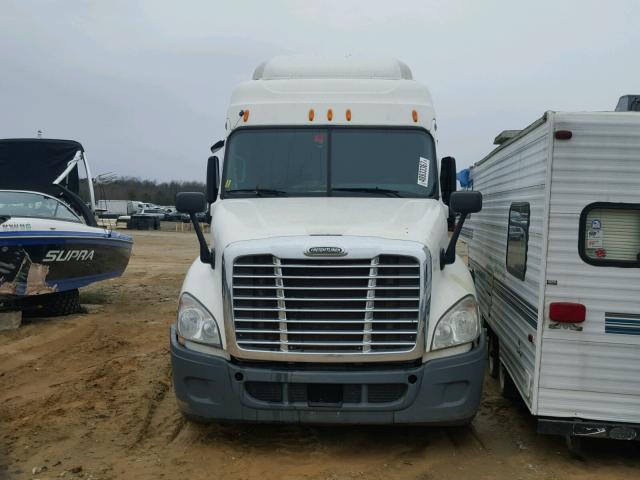 1FUJGLDR9ALAN5665 - 2010 FREIGHTLINER CASCADIA 1 WHITE photo 9