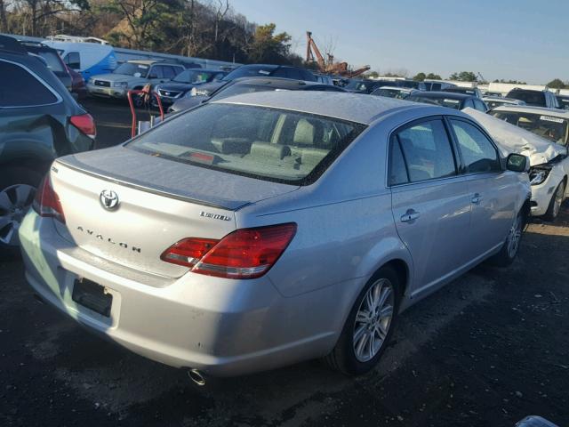 4T1BK36B36U077133 - 2006 TOYOTA AVALON XL SILVER photo 4