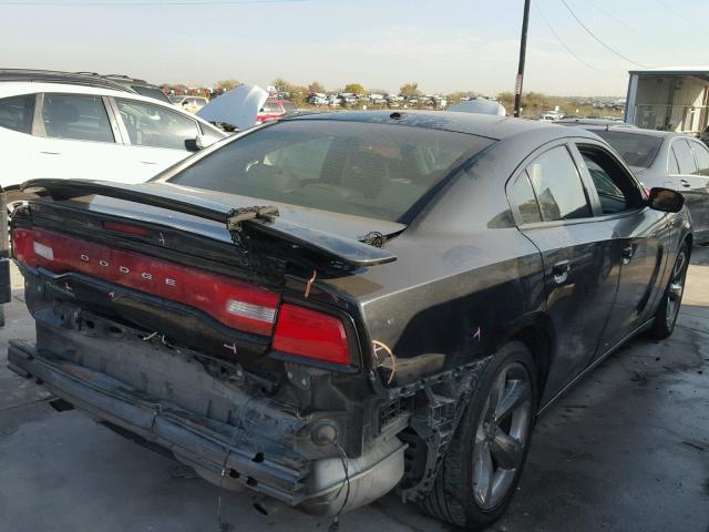 2B3CL3CG1BH503339 - 2011 DODGE CHARGER BLACK photo 4