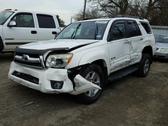 JTEBU14R060095711 - 2006 TOYOTA 4RUNNER SR WHITE photo 2