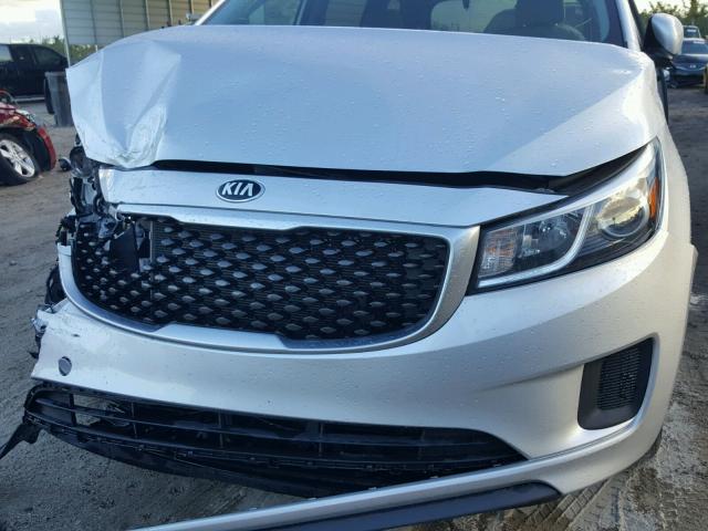 KNDMA5C10F6014664 - 2015 KIA SEDONA L SILVER photo 7