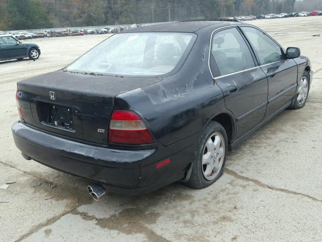 1HGCE6668SA026924 - 1995 HONDA ACCORD EX BLACK photo 4