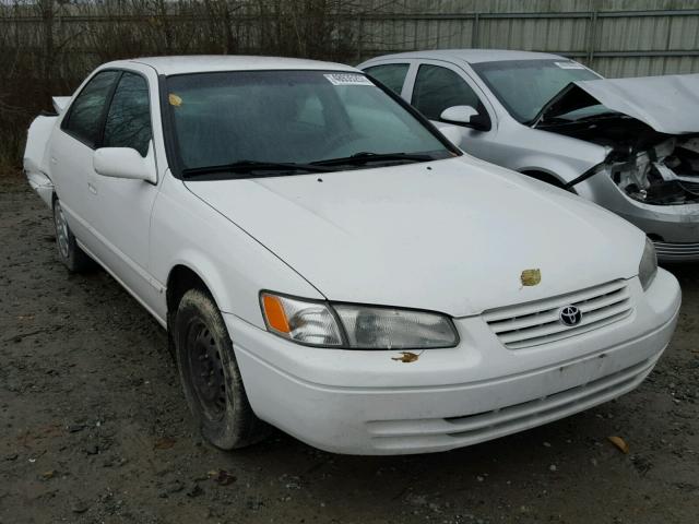 JT2BG22K8X0265637 - 1999 TOYOTA CAMRY LE WHITE photo 1