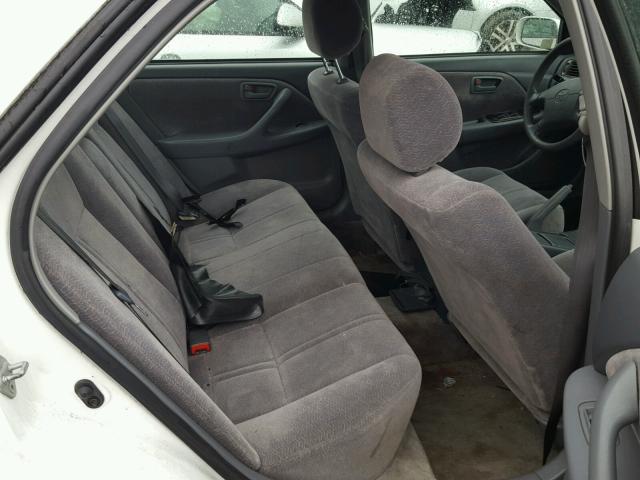 JT2BG22K8X0265637 - 1999 TOYOTA CAMRY LE თეთრი ფოტო 6