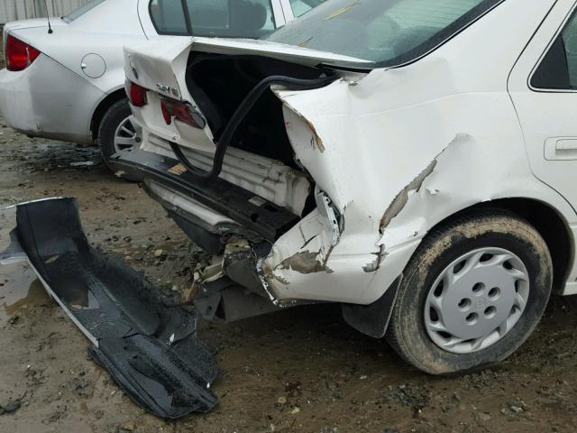 JT2BG22K8X0265637 - 1999 TOYOTA CAMRY LE თეთრი ფოტო 9