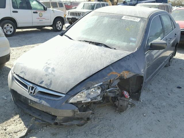 1HGCM56377A122702 - 2007 HONDA ACCORD SE GRAY photo 2