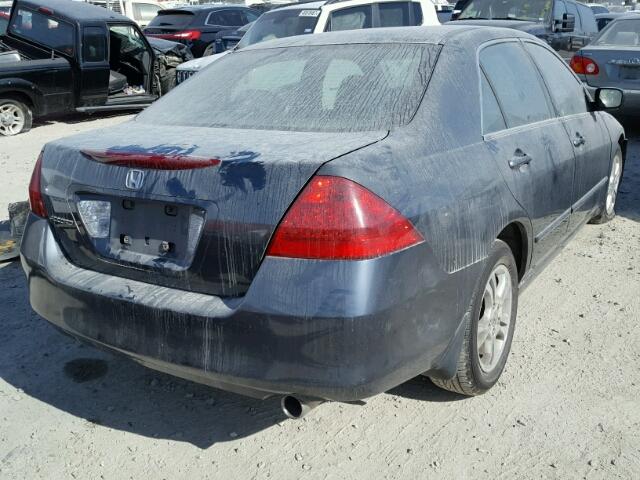 1HGCM56377A122702 - 2007 HONDA ACCORD SE GRAY photo 4