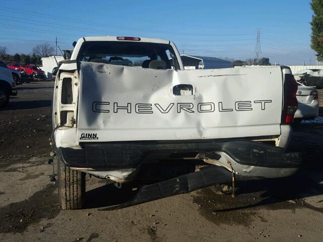 1GCHC29U86E105571 - 2006 CHEVROLET SILVERADO WHITE photo 9