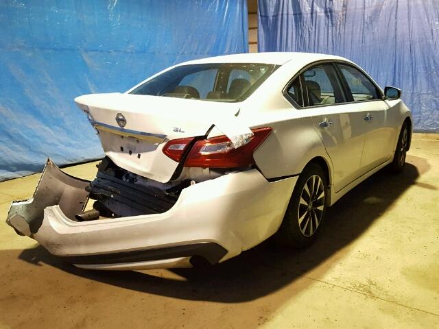 1N4AL3AP7HC146212 - 2017 NISSAN ALTIMA 2.5 WHITE photo 4