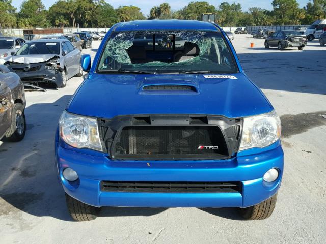 5TEJU62NX7Z367129 - 2007 TOYOTA TACOMA DOU BLUE photo 9