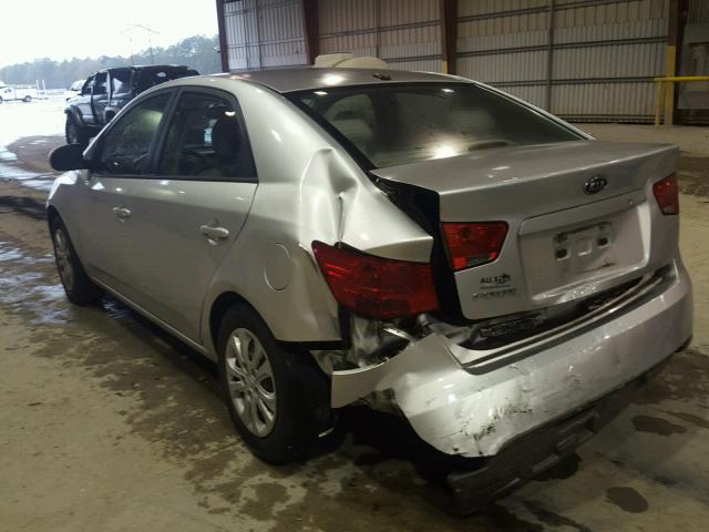 KNAFT4A28D5649821 - 2013 KIA FORTE LX SILVER photo 3