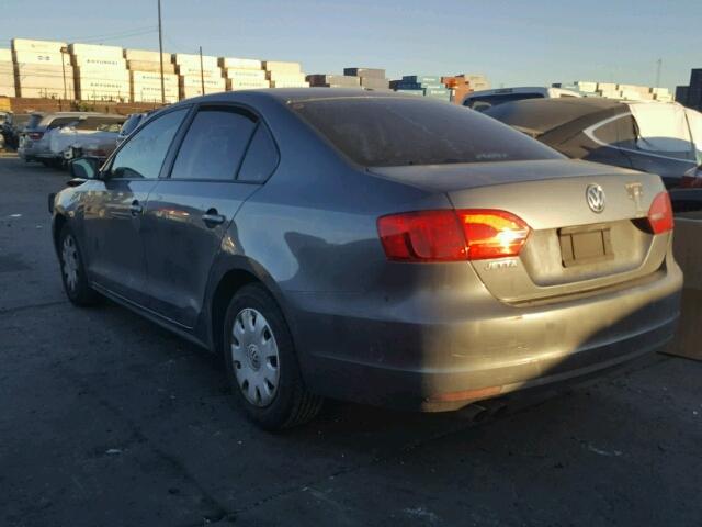 3VW2K7AJ9DM392835 - 2013 VOLKSWAGEN JETTA BASE GRAY photo 3