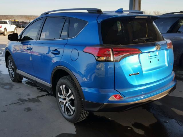 JTMZFREV1HJ716586 - 2017 TOYOTA RAV4 LE BLUE photo 3