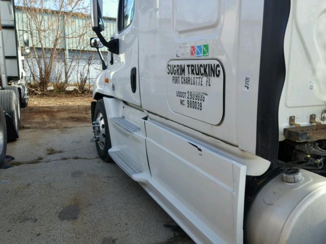 1FUJGLDR9DSBC7812 - 2013 FREIGHTLINER CASCADIA 1 WHITE photo 9