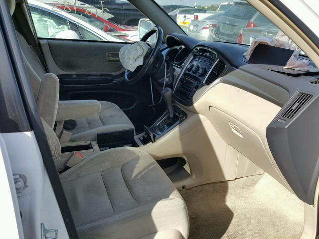 JTEGD21A630064162 - 2003 TOYOTA HIGHLANDER WHITE photo 5