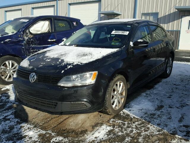 3VWBZ7AJ2BM385668 - 2011 VOLKSWAGEN JETTA SE BLACK photo 2