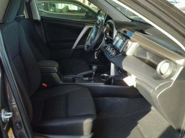 JTMZFREV3HJ714872 - 2017 TOYOTA RAV4 LE Boz foto 5