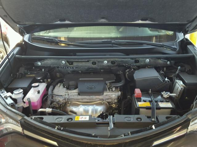 JTMZFREV3HJ714872 - 2017 TOYOTA RAV4 LE Boz foto 7