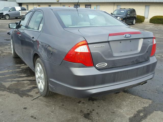 3FAHP0HAXBR323430 - 2011 FORD FUSION SE GRAY photo 3