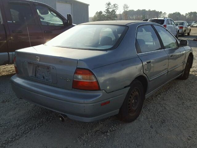 1HGCD5633SA009211 - 1995 HONDA ACCORD LX GREEN photo 4