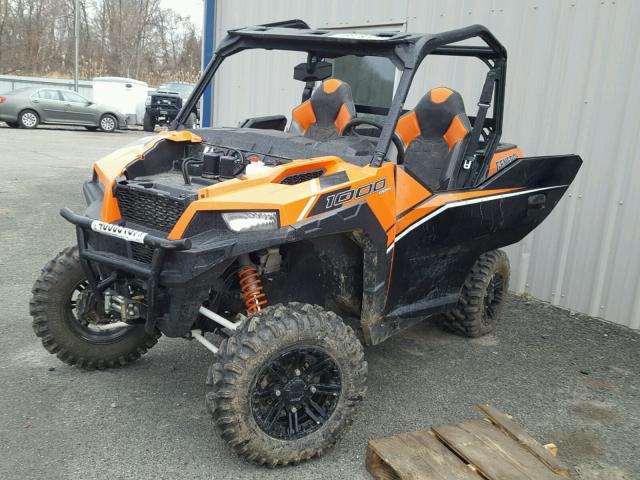 3NSRGE990GH863414 - 2016 POLARIS GENERAL 10 ORANGE photo 2