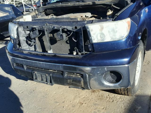 5TFDW5F14AX124486 - 2010 TOYOTA TUNDRA CRE BLUE photo 7