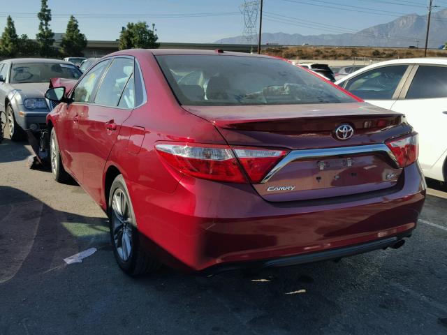 4T1BF1FK2HU755334 - 2017 TOYOTA CAMRY LE BURGUNDY photo 3