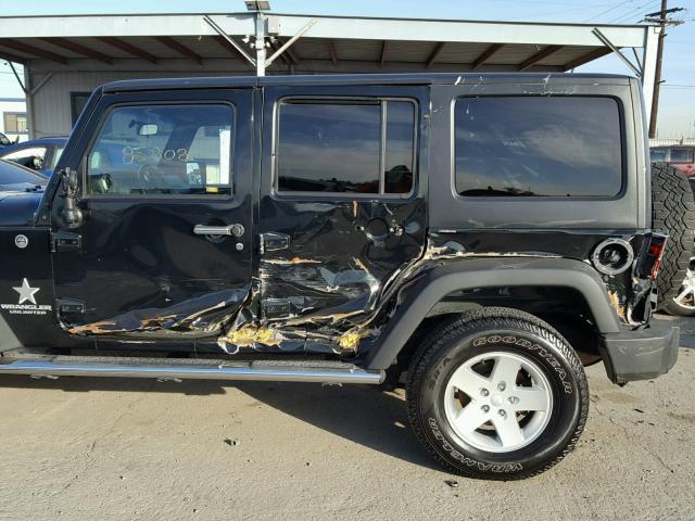 1C4BJWDG2CL167575 - 2012 JEEP WRANGLER U BLACK photo 9
