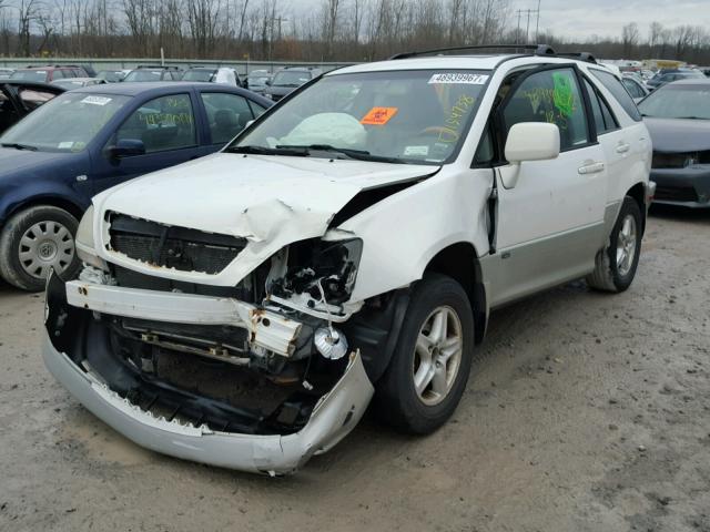 JTJHF10U210190067 - 2001 LEXUS RX 300 WHITE photo 2