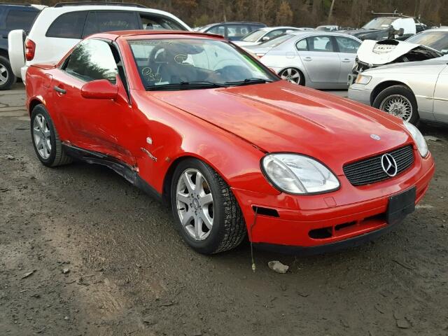 WDBKK47F7XF087566 - 1999 MERCEDES-BENZ SLK 230 KO RED photo 1