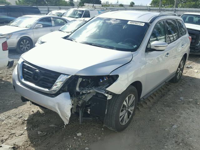 5N1DR2MN1HC647487 - 2017 NISSAN PATHFINDER SILVER photo 2
