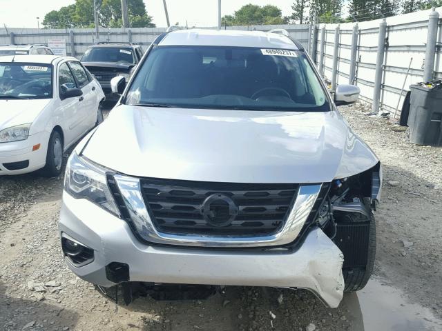 5N1DR2MN1HC647487 - 2017 NISSAN PATHFINDER SILVER photo 9