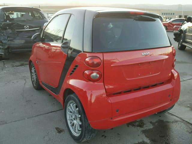 WMEEJ3BA1CK546519 - 2012 SMART FORTWO PUR RED photo 3