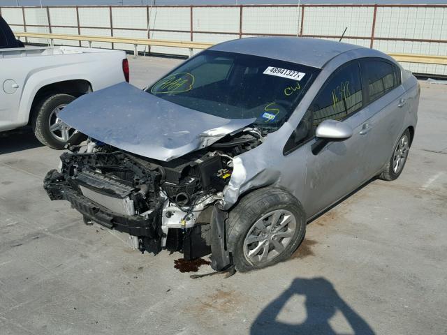 KNADM4A35G6608025 - 2016 KIA RIO LX SILVER photo 2