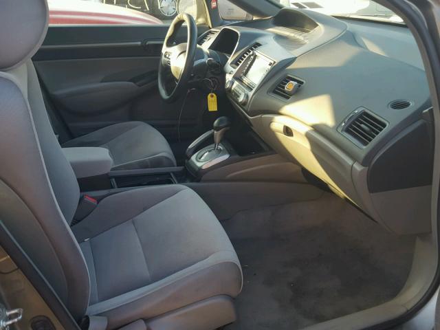 2HGFA168X8H500783 - 2008 HONDA CIVIC EX ნაცრისფერი ფოტო 5