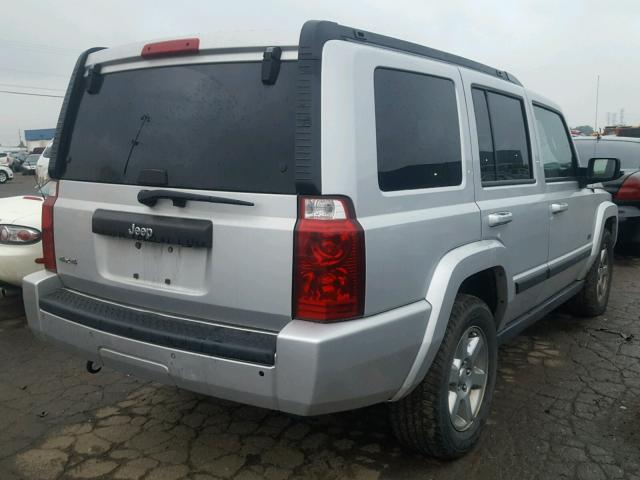 1J8HG48K07C670936 - 2007 JEEP COMMANDER SILVER photo 4