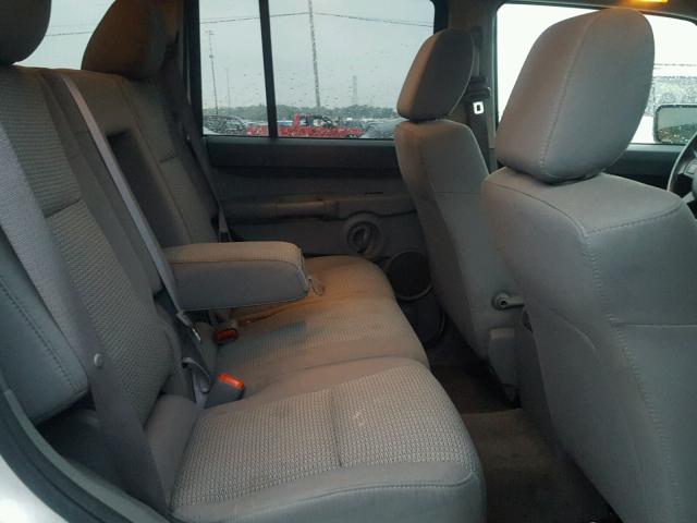 1J8HG48K07C670936 - 2007 JEEP COMMANDER SILVER photo 6