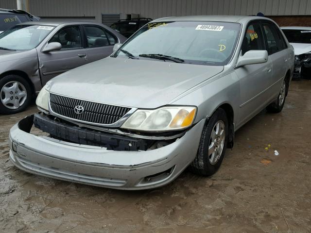 4T1BF28B12U201325 - 2002 TOYOTA AVALON XL GRAY photo 2