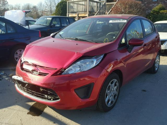 3FADP4EJ1BM195795 - 2011 FORD FIESTA SE RED photo 2