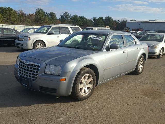 2C3LA43R06H418711 - 2006 CHRYSLER 300 SILVER photo 2