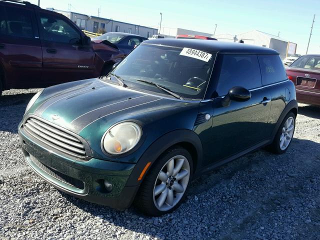 WMWMF33567TT58587 - 2007 MINI COOPER GREEN photo 2