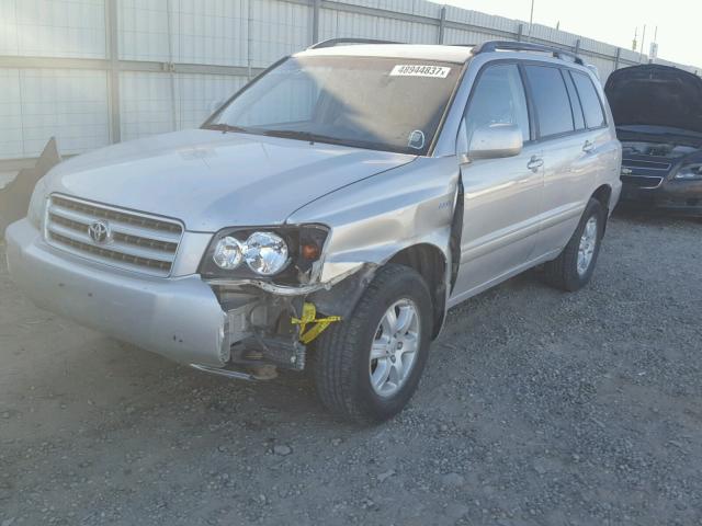 JTEHF21A520089972 - 2002 TOYOTA HIGHLANDER SILVER photo 2