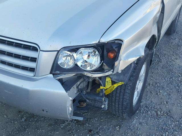 JTEHF21A520089972 - 2002 TOYOTA HIGHLANDER SILVER photo 9