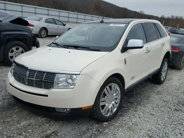 2LMDU68C78BJ07001 - 2008 LINCOLN MKX WHITE photo 2