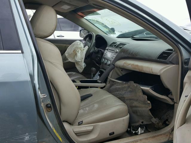 4T4BE46K59R127795 - 2009 TOYOTA CAMRY BASE BLUE photo 5