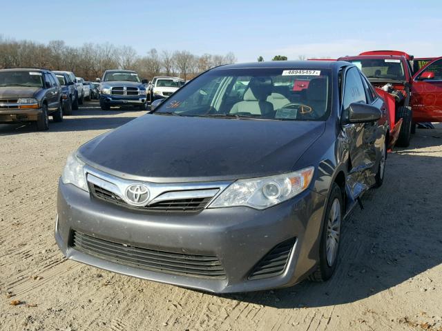 4T1BF1FK6CU108699 - 2012 TOYOTA CAMRY BASE GRAY photo 2