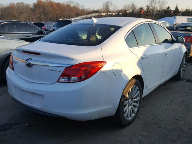 2G4GR5EK2C9111408 - 2012 BUICK REGAL WHITE photo 4