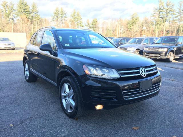 WVGFG9BP7BD002842 - 2011 VOLKSWAGEN TOUAREG HY BLACK photo 2