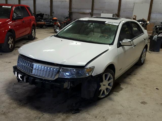 3LNHM26T28R657247 - 2008 LINCOLN MKZ WHITE photo 2